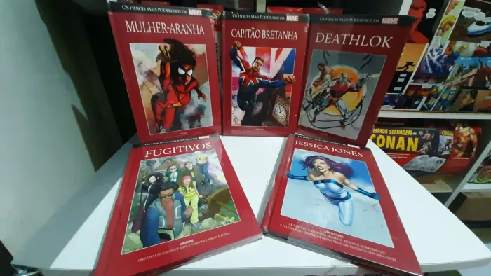 SALVAT MARVEL VERMELHA LACRADAS