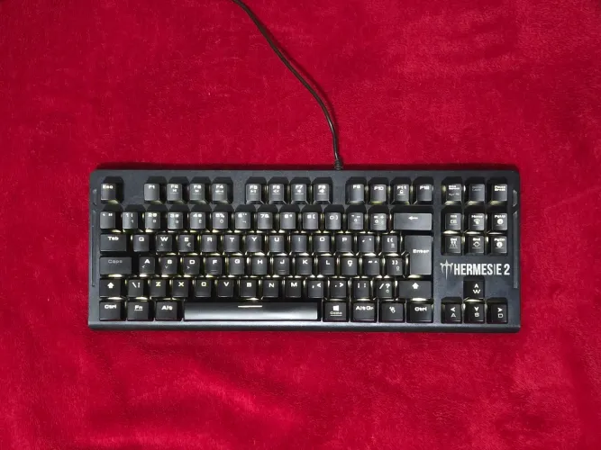 Teclado Mecanico + Headset Razer