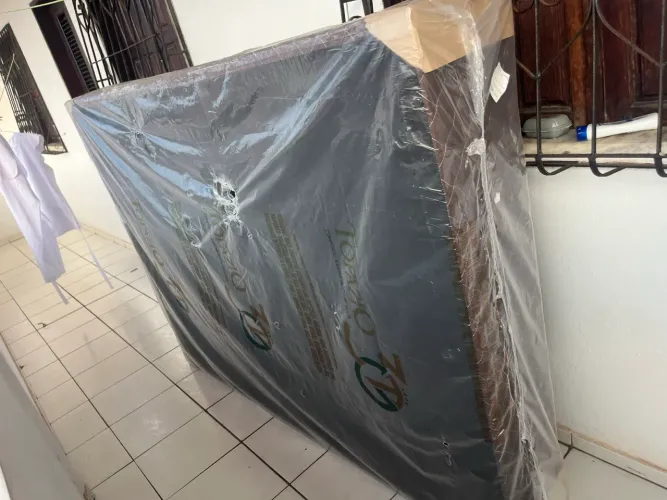 VENDE-SE BASE BOX NOVA, AINDA NA EMBALAGEM!