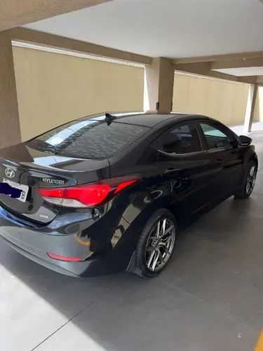 Hyundai Elantra GLS 2.0 16V Flex Aut. 2014