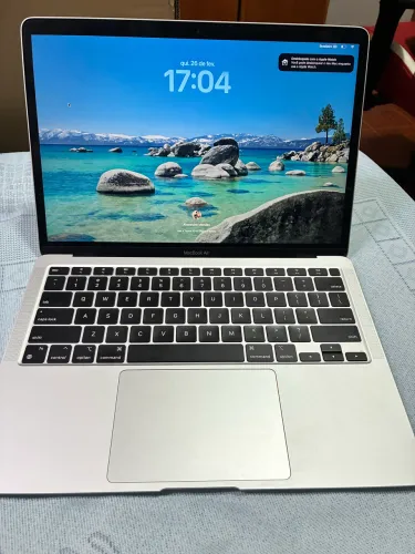 MACBOOK AIR M1 2020 8GB de RAM 256GB + BRINDES