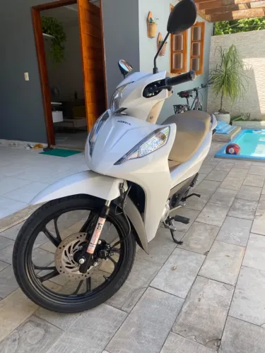 Vendo Biz branca 2025 