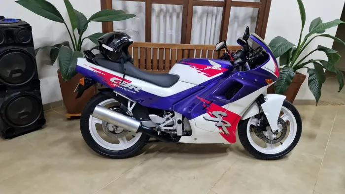Cbr450sr babalu