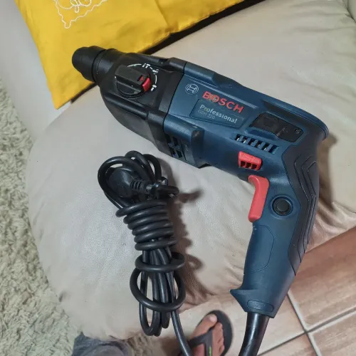 Furadeira martelete plus Bosch 127v/720w