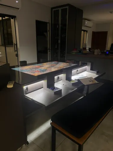 Mesa de RPG/ Boardgame/ com TV 55