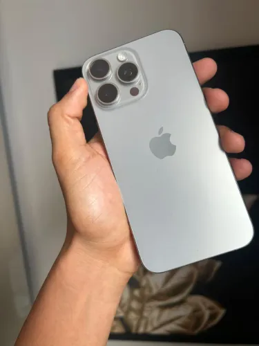 15 Pro Max 256 GB