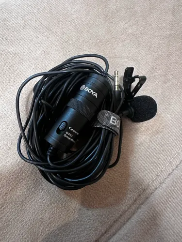 Microfone lapela BOYA- novo
