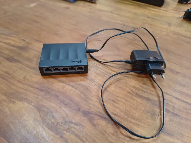 Switch TPLINK 5 portas LS1005G