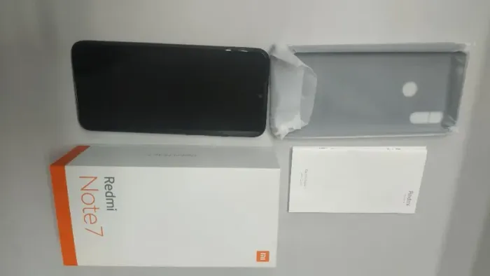 Smartphone Xiaomi Redmi Note 7 64GB / 4GB RAM - Excelente Estado