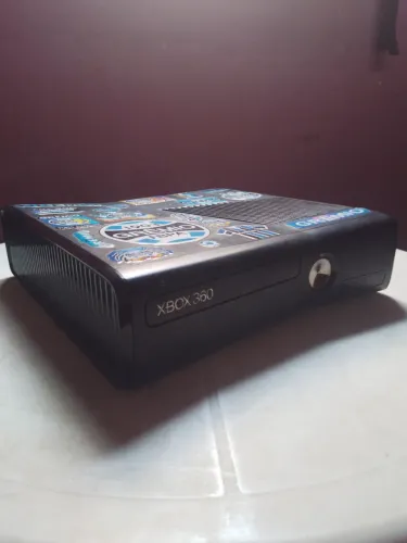 XBOX 360 SLIM 250GB LEIA A DESCRIÇÃO!