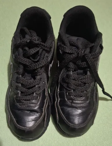 Tênis nike infantil 33