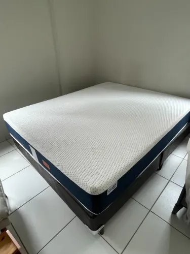Cama Queen Guldi + box ortobom + protetor impermeável