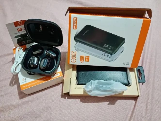 Estou vendendo fone de ouvido via bluetooth e Power Bank 