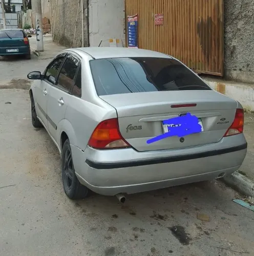 Ford Focus Sedan 2.0 16v/2.0 16V Flex 4P Aut. 2004