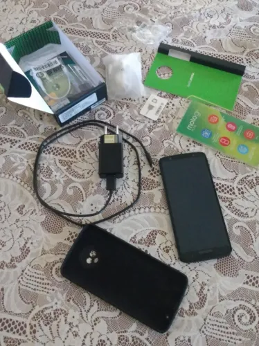 Motorola Moto G6 Plus 64g 4ram perfeito estado vendo (favor ler anuncio)