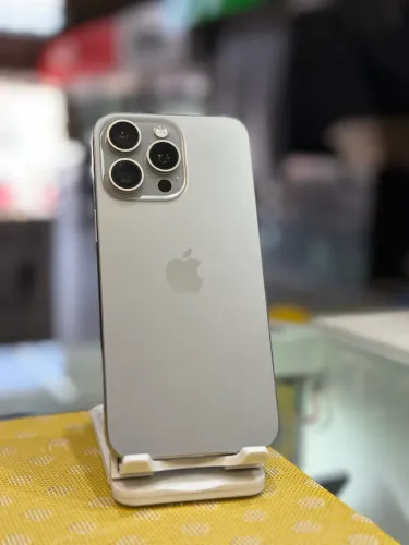 iPhone 15 Pro Max 256Gb / Garantia / Loja física