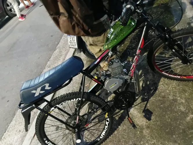 Vendo essa motorizada