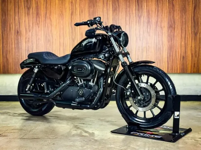Harley-Davidson XL883 R 2007