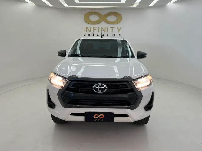 Toyota Hilux CD 4X4 2.8 Diesel Mec. 2022