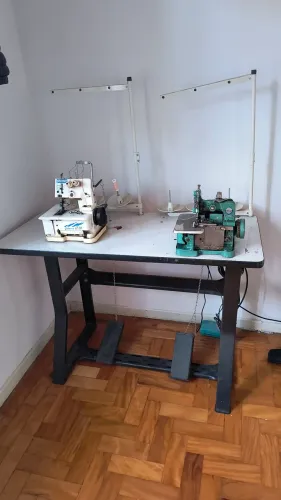 Máquina overloque e Galoneira cadeirinha