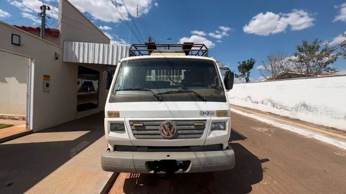 Vende -se Wollkswagem 8-120 ano 2001