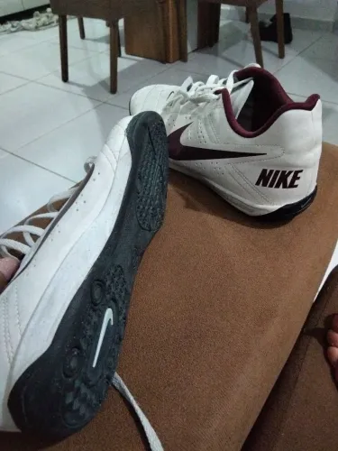 Chuteira futsal NIKE