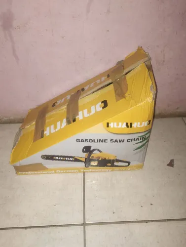 Motosserra marca HUAHUO 52CC dois tempos