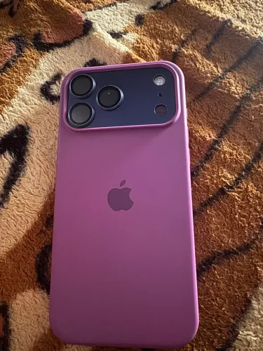 iPhone 17 Pro max semi novo