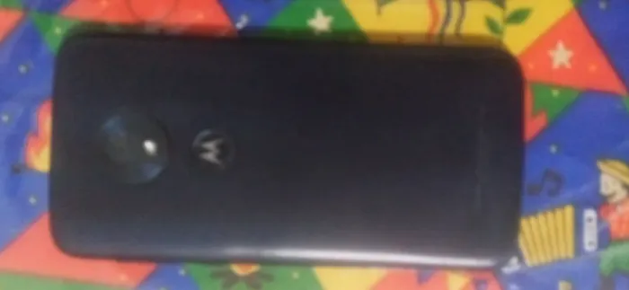 Vendo celular Motorola g7 play novo
