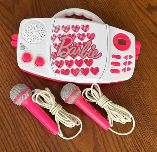 CD/KARAOKE Sing Along CD Player BARBIE