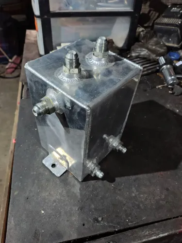 Surge tank 2 saidas