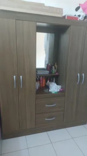 GUARDA ROUPA SOLTEIRO COM ESPELHO