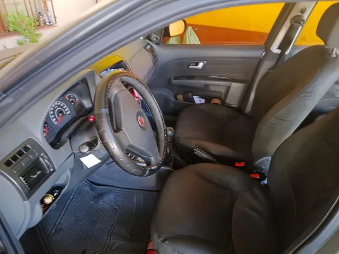 Fiat Siena EL 1.0 MPI Fire Flex 8V 4P 2010