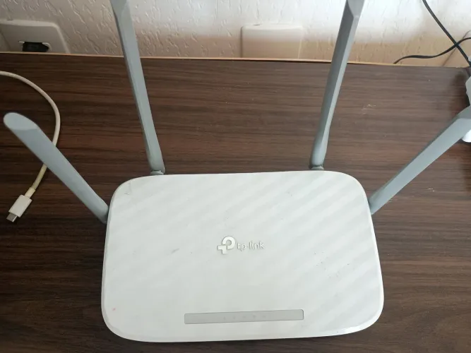 Modem roteador tp link AC 1200 5G , com função hot spot sem fio.