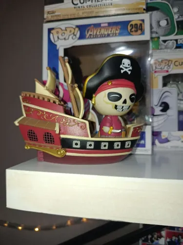 Funko Dorbz Ridez: Pirates of the Caribbean - Jolly Roger with Pirate Ship (#44)
