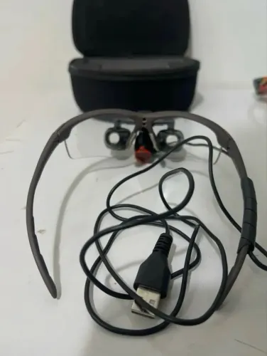 Lupa binocular 