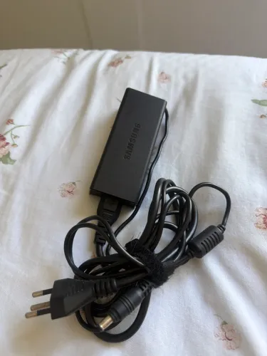 carregador Notebook samsung