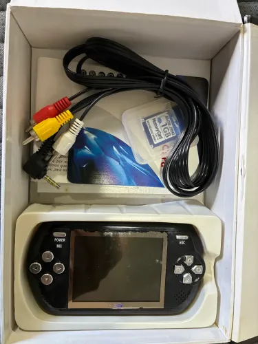 Console Portátil Sun Vision MP4 com Acessórios