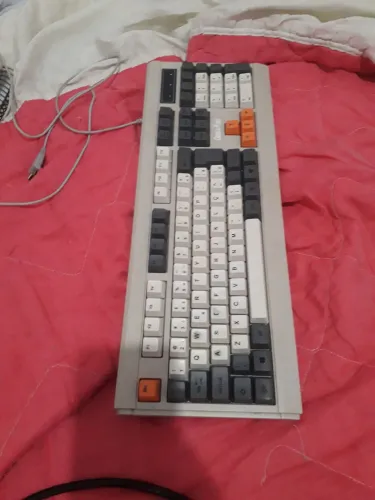 Teclado retro 100% com fio