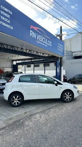 Fiat Punto Attractive Italia 1.4 F.flex 8V 5P 2017
