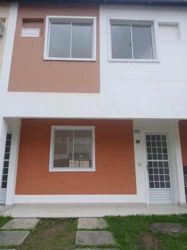 Excelente casa duplex com quintal - Condomínio Grandfamily | Vargem Pequena