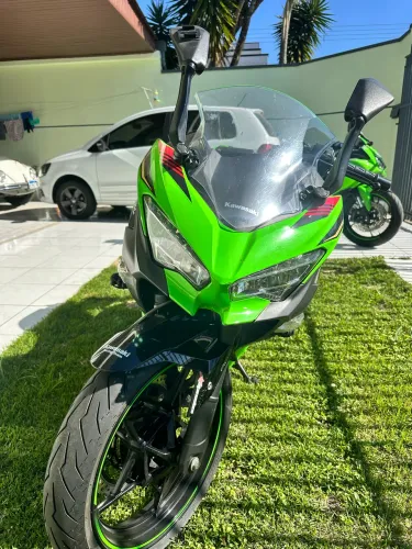 Vendo Kawasaki Ninja 400 KRT 2020