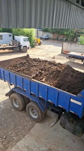 Vende se um caminha de terra 
