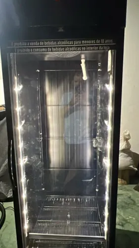 Freezer expositor vertical Gelopar GLDf-570LPT 220V