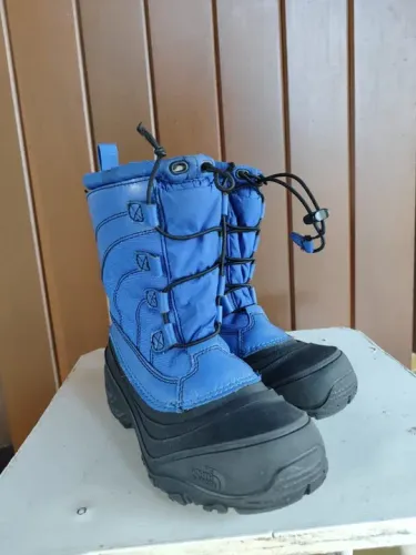 Bota Infantil The North Face a Prova D'agua em Ótimo Estado Tamanho 31 BR