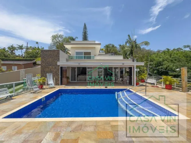 Casa com 3 dormitórios à venda, 447 m² por R$ 3.980.000,00 - Condomínio Marambaia - Vinhed