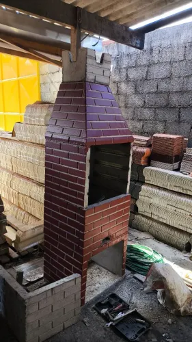 Churrasqueira na promoção pré moldada 65cm