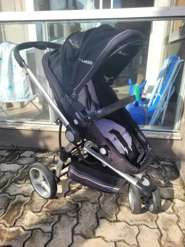 Carrinho de Bebê Kiddo - Conforto e Praticidade
