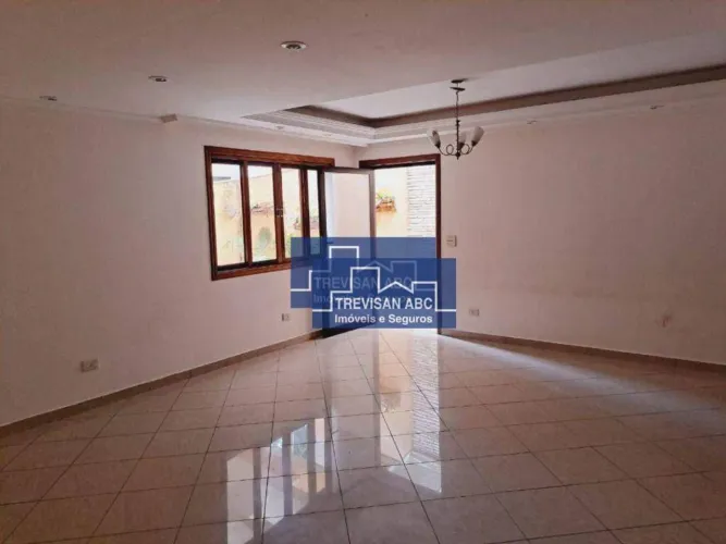 Casa à venda em condomínio fechado no Planalto/SBC- 3 Dorms, cozinha planejada, área gourm