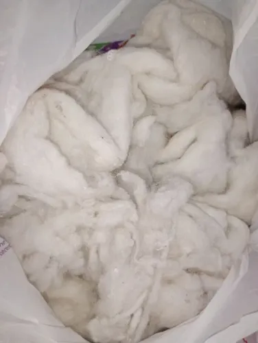 Algodão cru para artesanato e esponjas picotadas